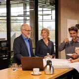 Multibona-3-im-besprechungsraum